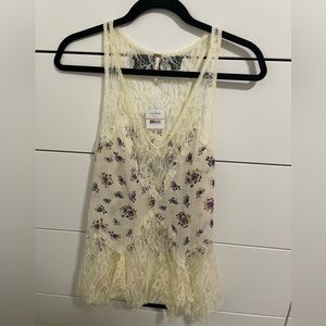 Ivory with purple flowers Free People white floral lace crop top size Small